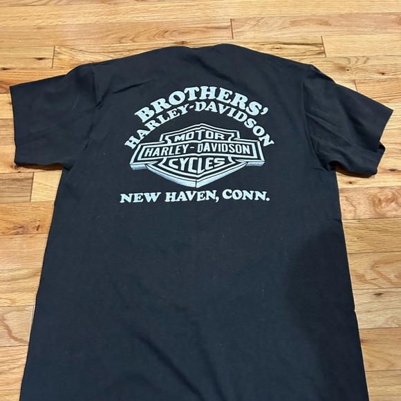 Harley-Davidson Black Tee with Motorcycle Graphic - Picture 3 of 7